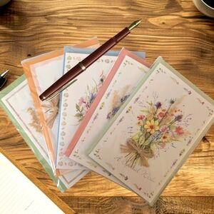 Greeting cards with Dried flowers